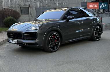 Porsche Cayenne  2022