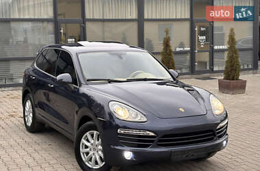 Porsche Cayenne  2011