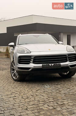 Porsche Cayenne  2019