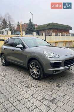 Porsche Cayenne  2017