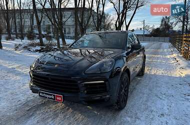 Porsche Cayenne  2020