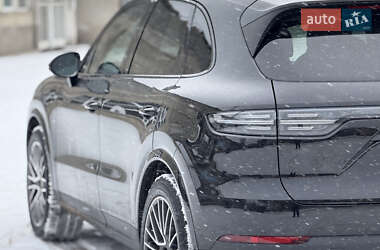 Porsche Cayenne 2023