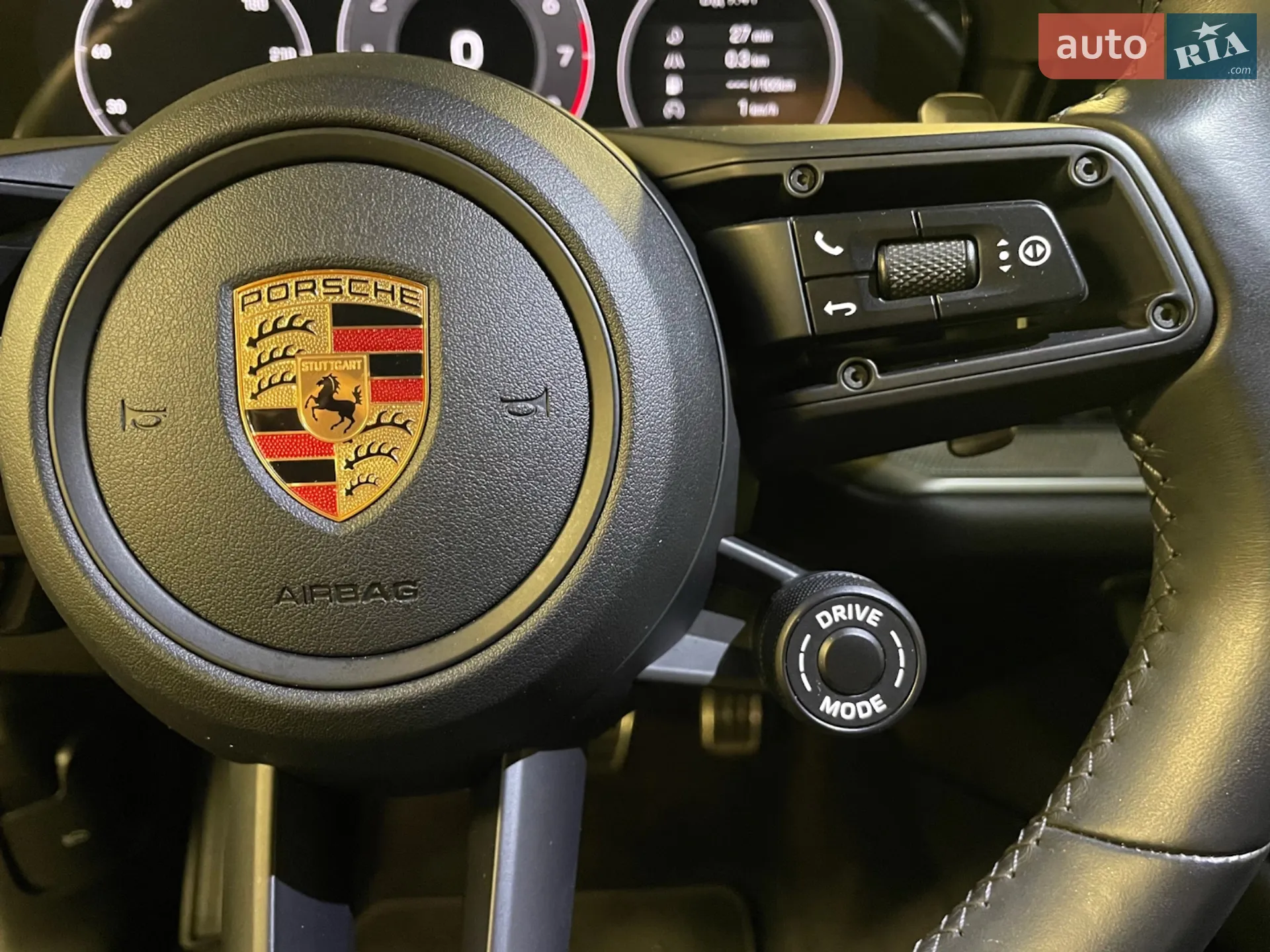 Porsche Cayenne 2023 VIN WP1ZZZ9YZRDA01873 фото оголошення 18 з 87