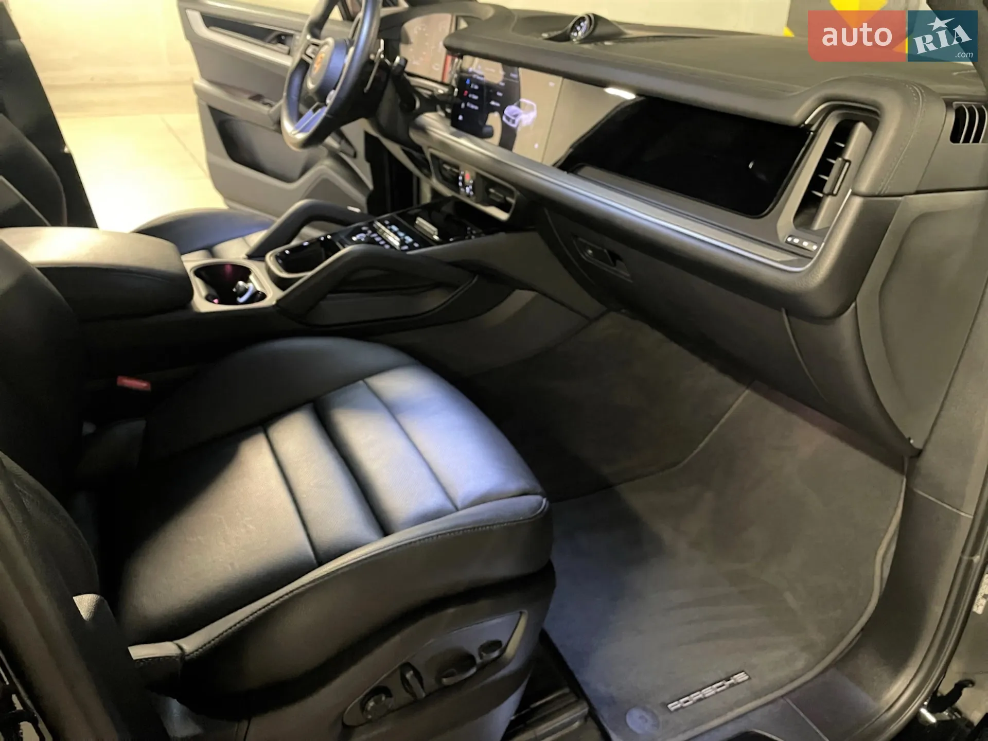 Porsche Cayenne 2023 VIN WP1ZZZ9YZRDA01873 фото оголошення 52 з 87
