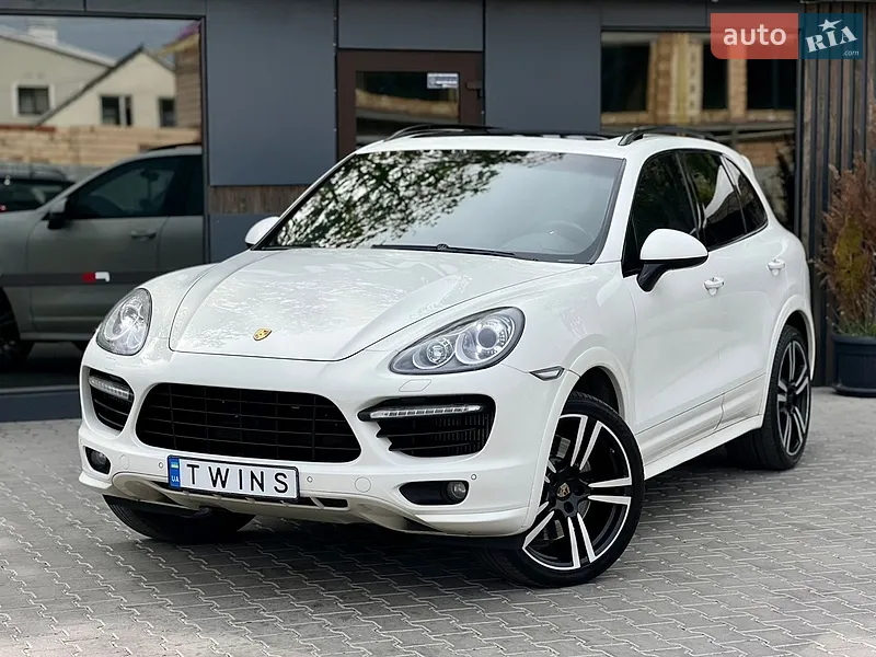 Porsche Cayenne 2011