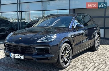 Porsche Cayenne  2021