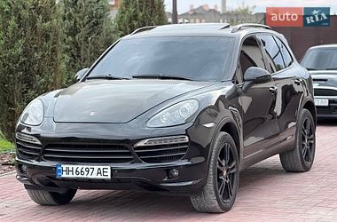Porsche Cayenne  2013
