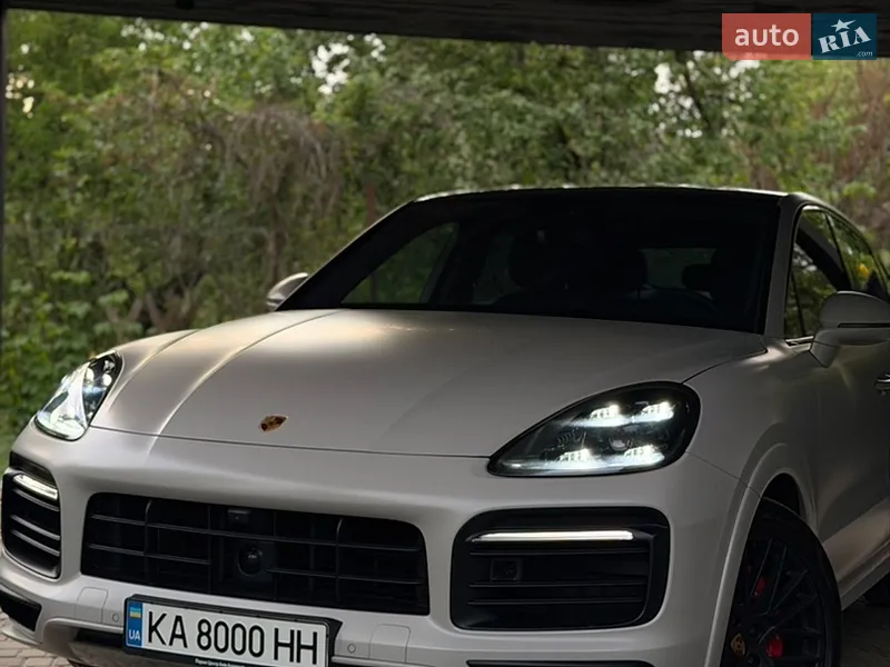Porsche Cayenne 2022