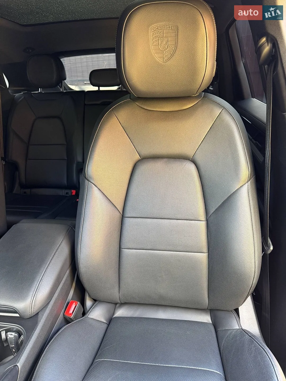 Porsche Cayenne 2023 VIN WP1ZZZ9YZRDA01873 фото оголошення 30 з 87