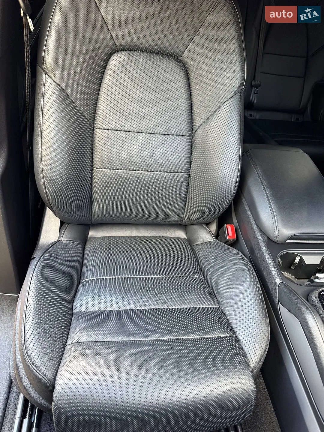 Porsche Cayenne 2023 VIN WP1ZZZ9YZRDA01873 фото оголошення 32 з 87