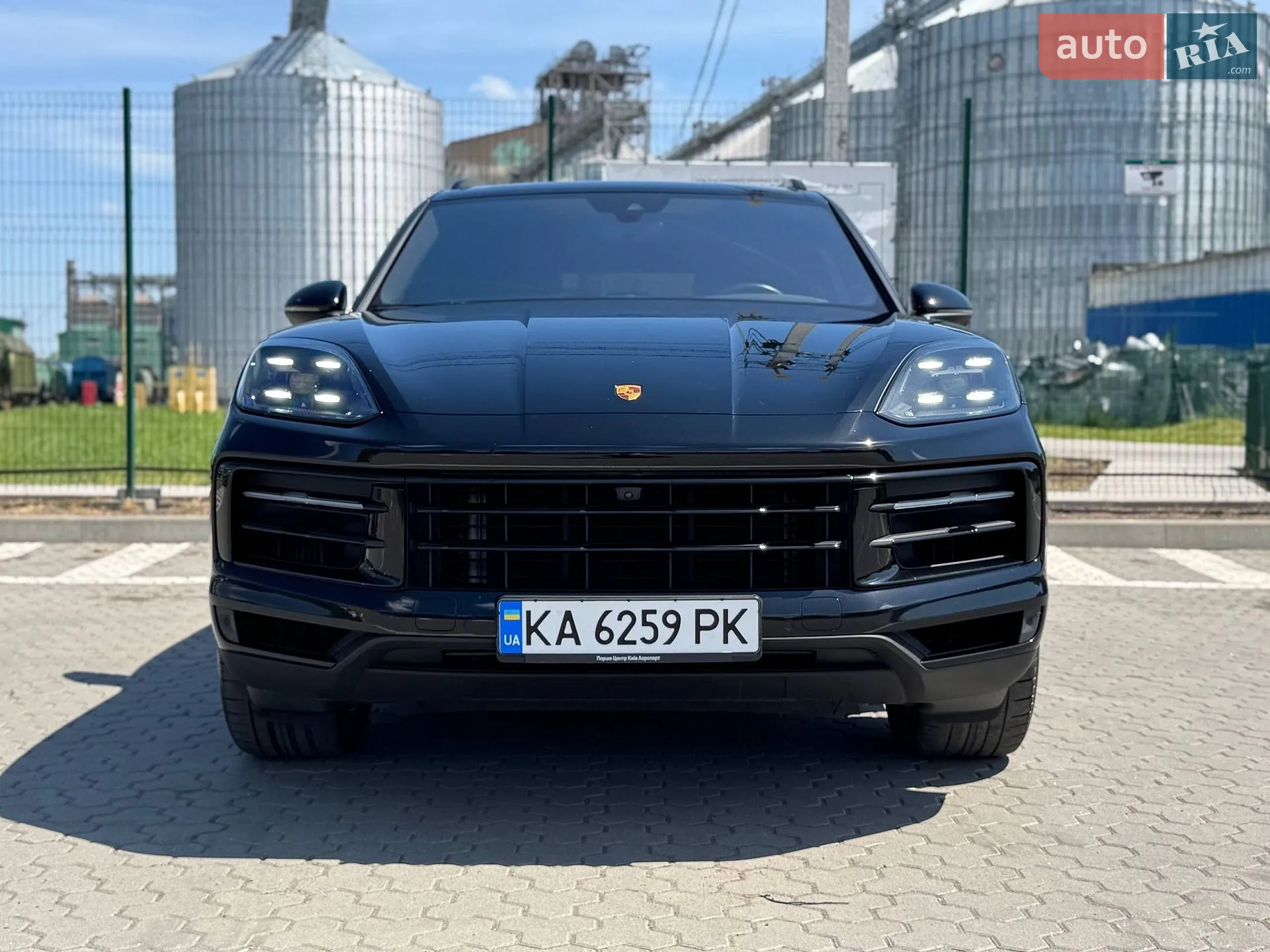 Porsche Cayenne 2023 VIN WP1ZZZ9YZRDA01873 фото оголошення 4 з 87