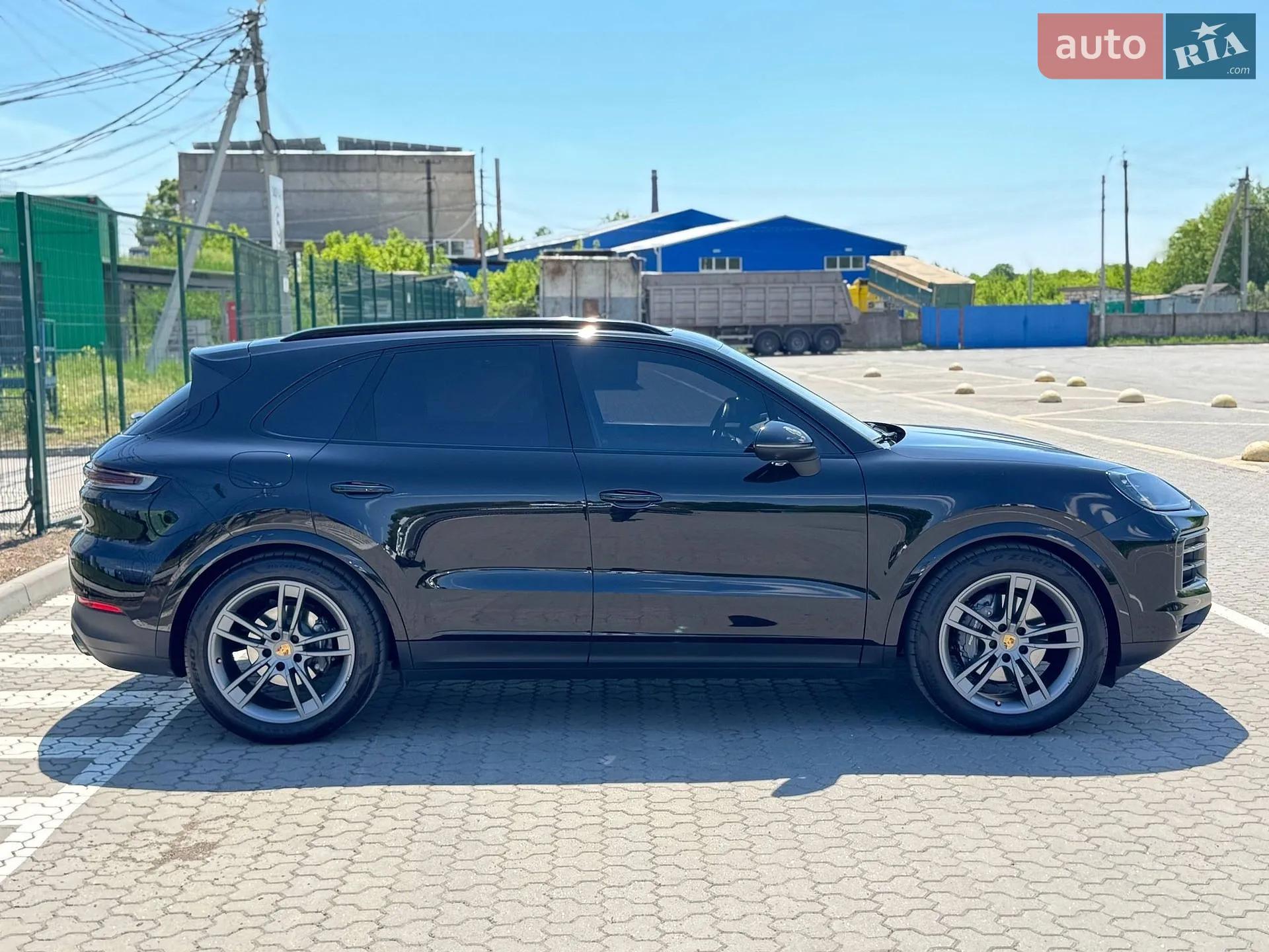 Porsche Cayenne 2023 VIN WP1ZZZ9YZRDA01873 фото оголошення 3 з 87