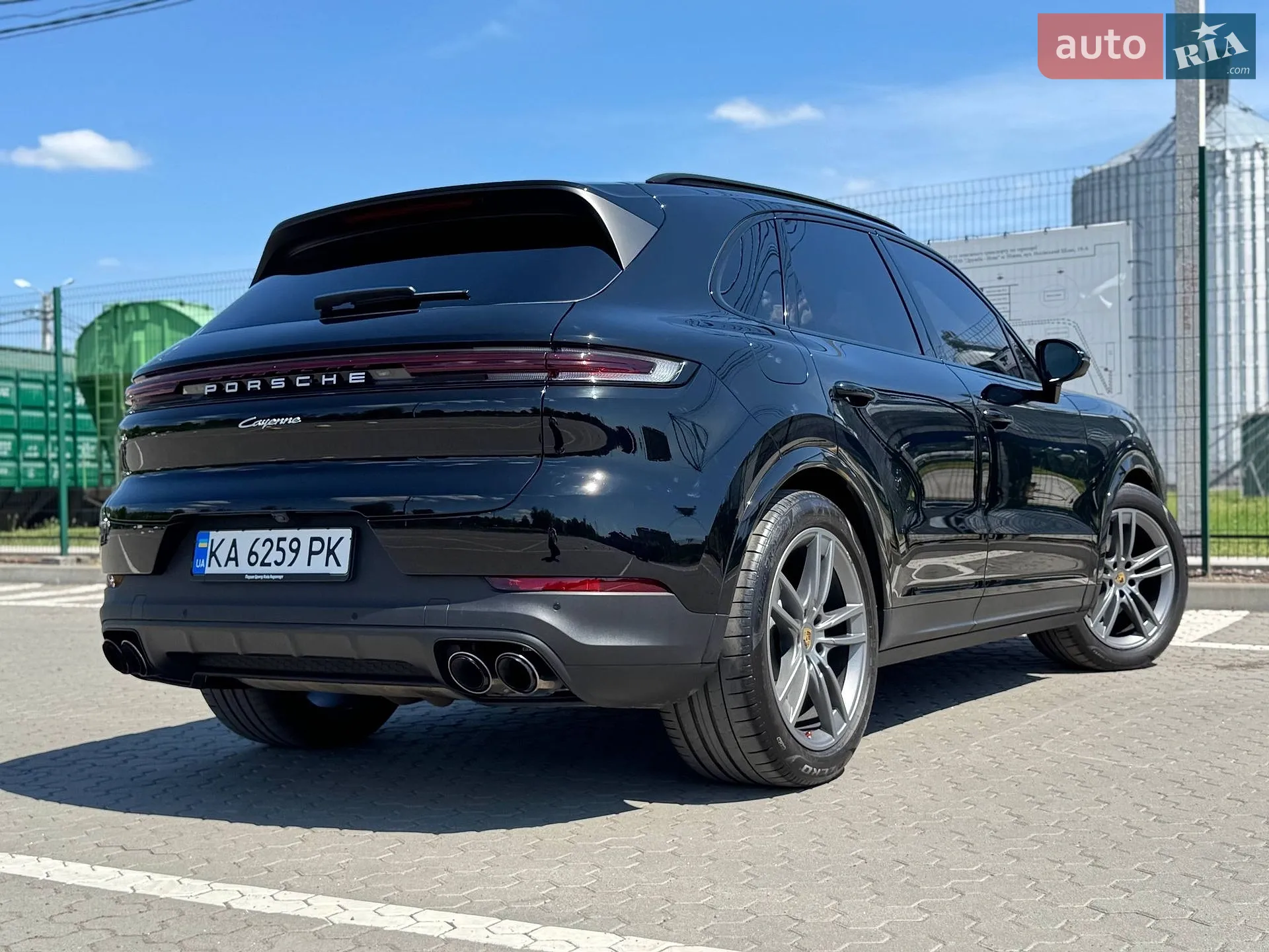 Porsche Cayenne 2023 VIN WP1ZZZ9YZRDA01873 фото оголошення 8 з 87