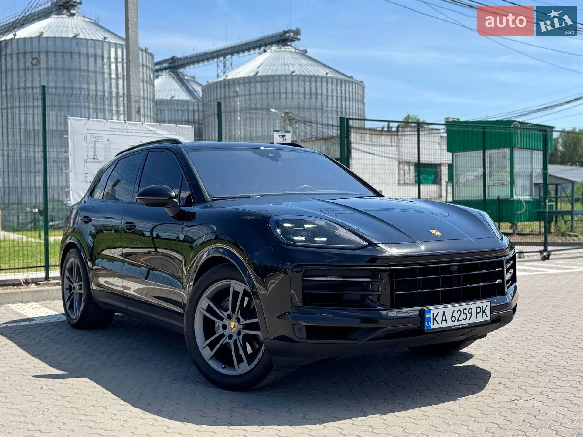 Porsche Cayenne 2023 VIN WP1ZZZ9YZRDA01873 фото оголошення 5 з 87