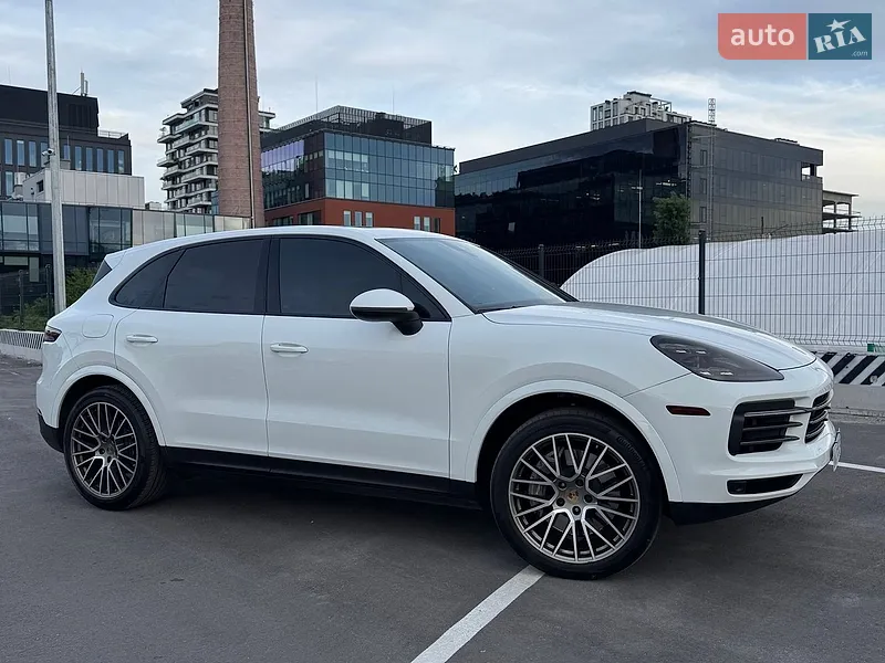 Porsche Cayenne 2022