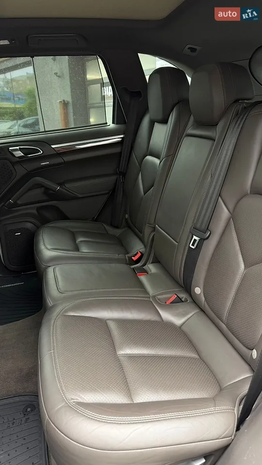 2014 Porsche Cayenne - мініатюра 5