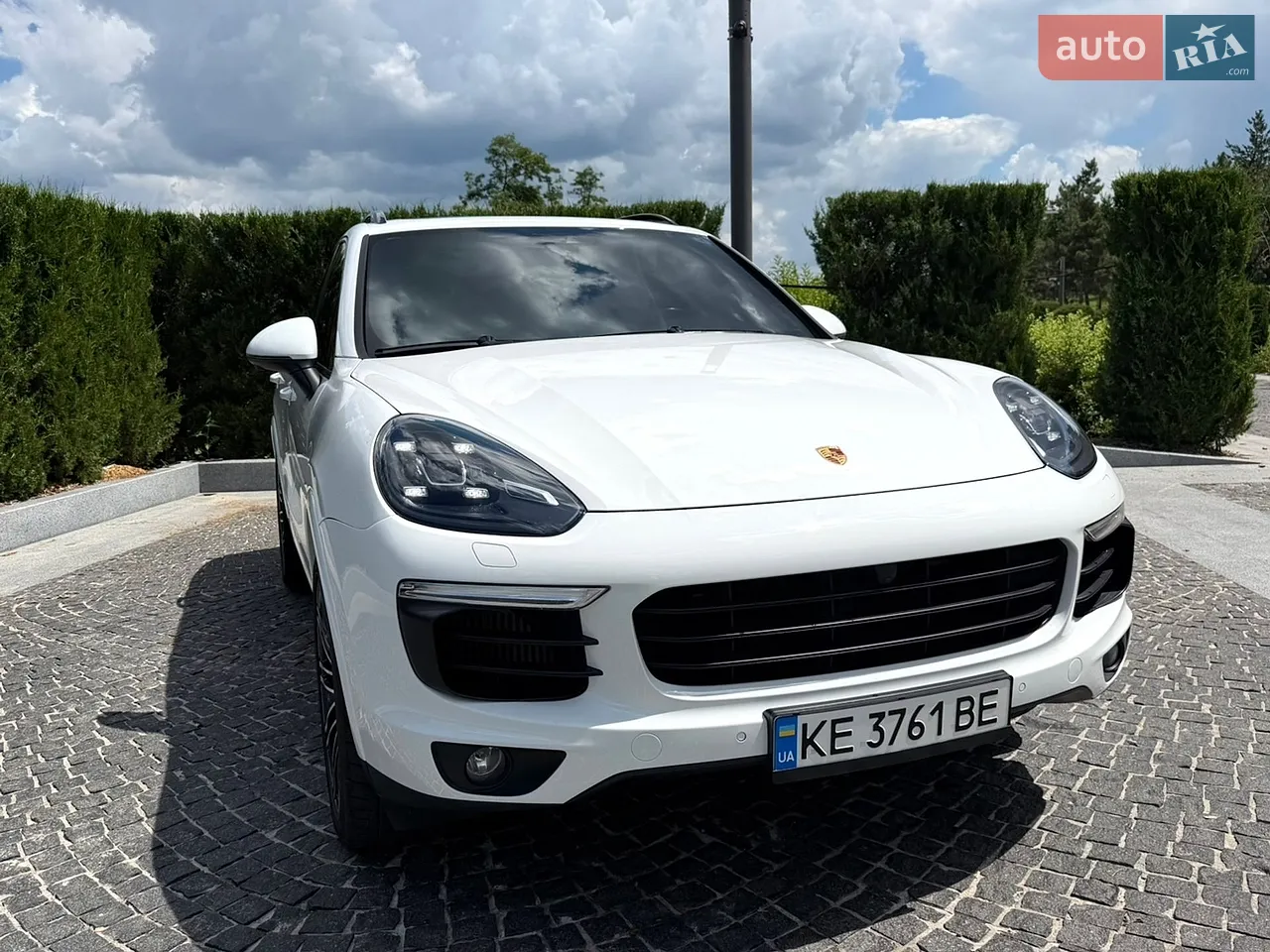 2017 Porsche Cayenne - мініатюра 2