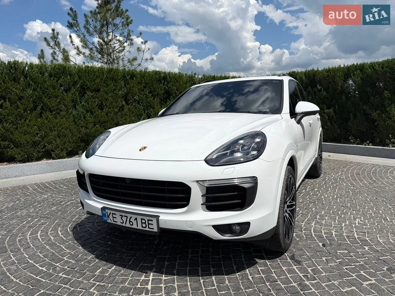 2017 Porsche Cayenne - мініатюра 3
