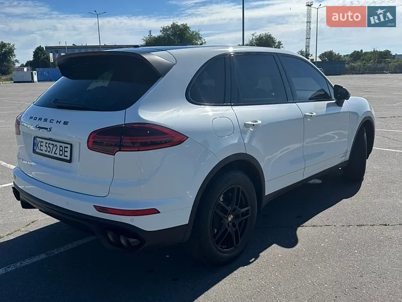 Porsche Cayenne 2015
