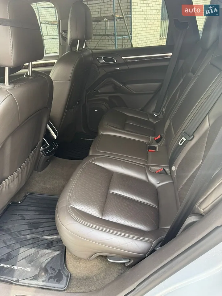 2015 Porsche Cayenne - мініатюра 5