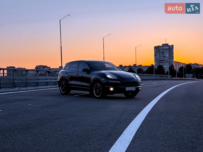 Внедорожник / Кроссовер Porsche Cayenne 2010 в Киеве