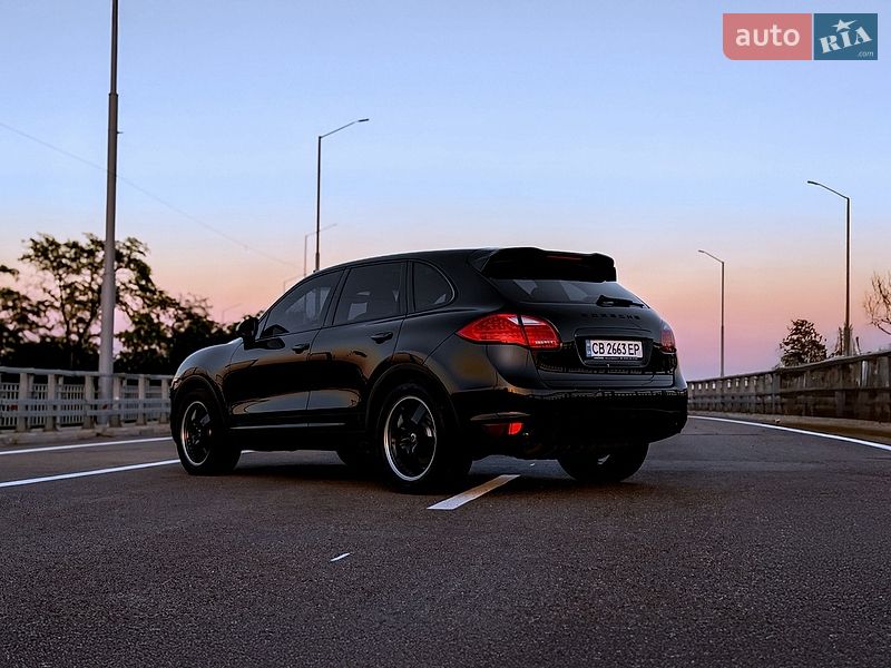 Внедорожник / Кроссовер Porsche Cayenne 2010 в Киеве