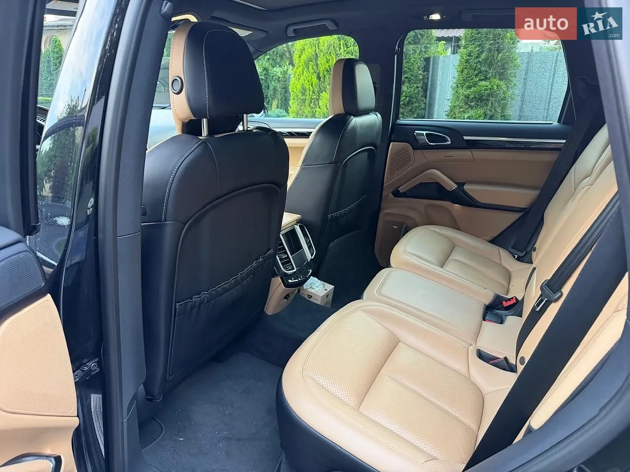 2016 Porsche Cayenne - мініатюра 5