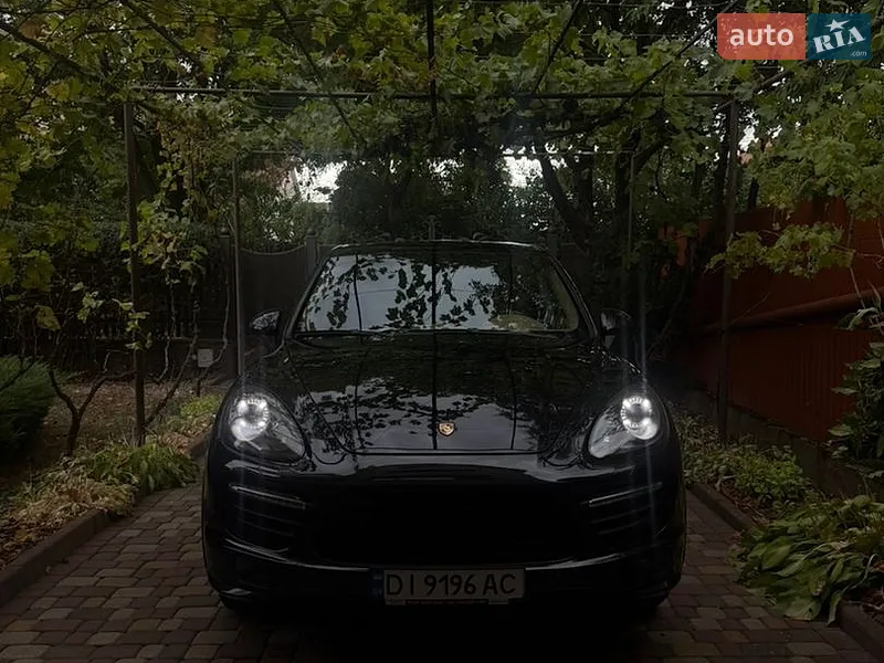 Porsche Cayenne 2012
