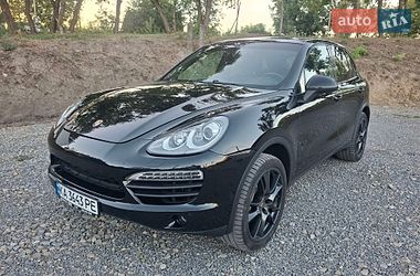 Porsche Cayenne  2012