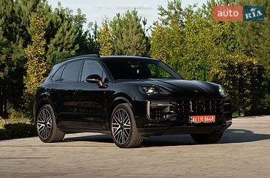 Porsche Cayenne  2025