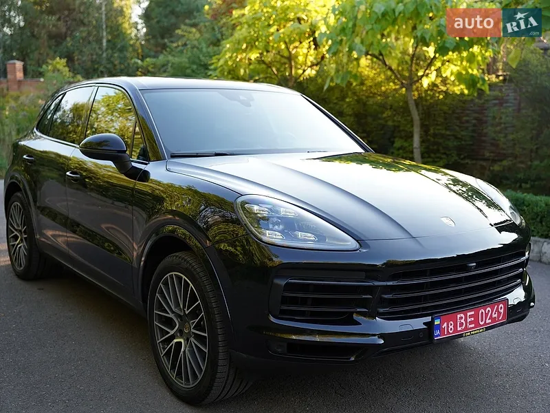 Porsche Cayenne 2021