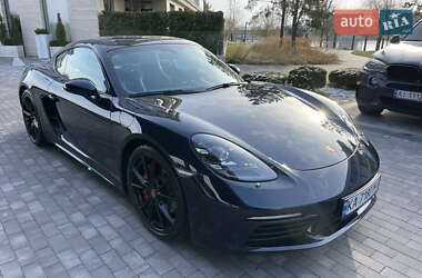 Porsche Cayman  2018