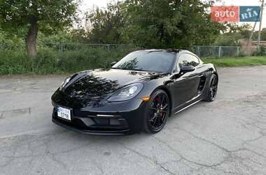 Porsche Cayman  2017
