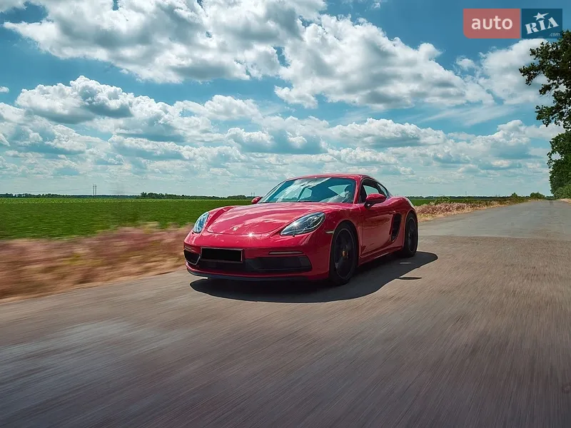 Porsche Cayman 2018