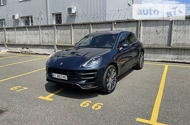 Porsche Macan turbo 2015