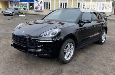 Porsche Macan  2017