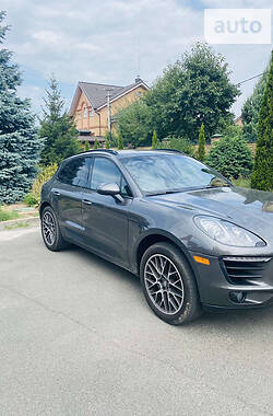 Porsche Macan  2015