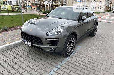 Porsche Macan S 2015