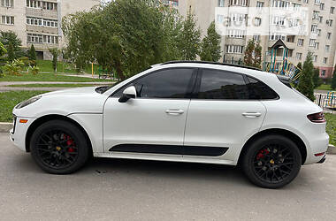 Porsche Macan  2016