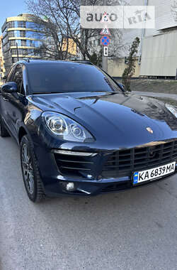 Porsche Macan  2018