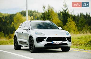 Porsche Macan  2020