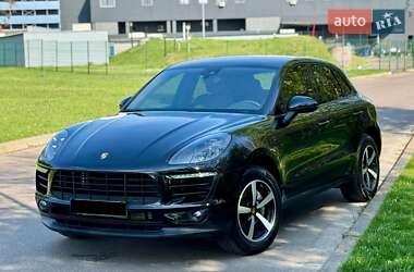 Porsche Macan  2018
