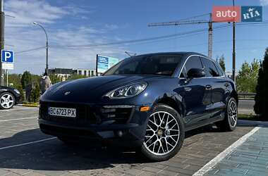 Porsche Macan  2016