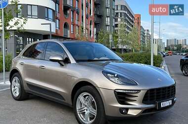 Porsche Macan  2014