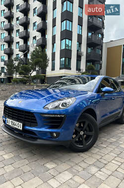 Porsche Macan  2017