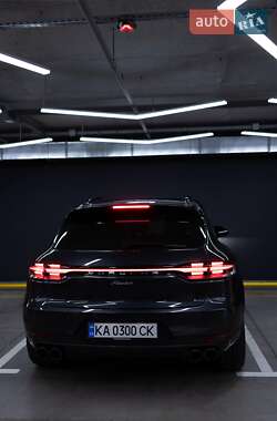 Porsche Macan  2018