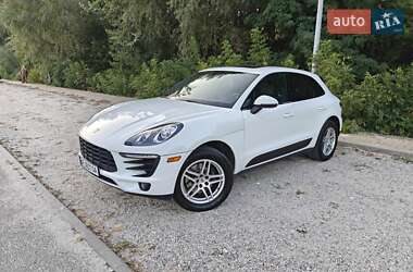 Porsche Macan  2017