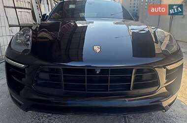 Porsche Macan  2017