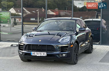 Porsche Macan  2016