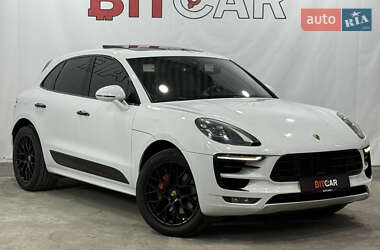 Porsche Macan  2017